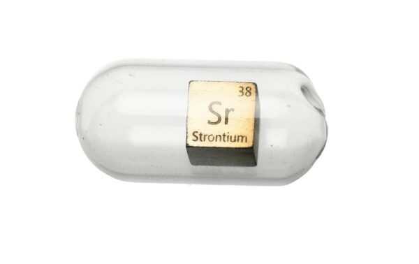 Strontium Metal Cube 99.5% - Image 2