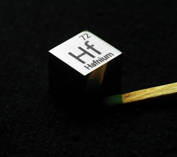 Hafnium Mirror Cube