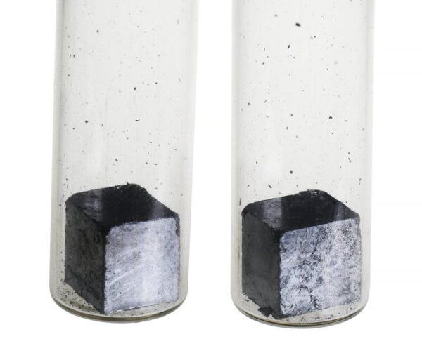 Black Phosphorus Cube 99.99%
